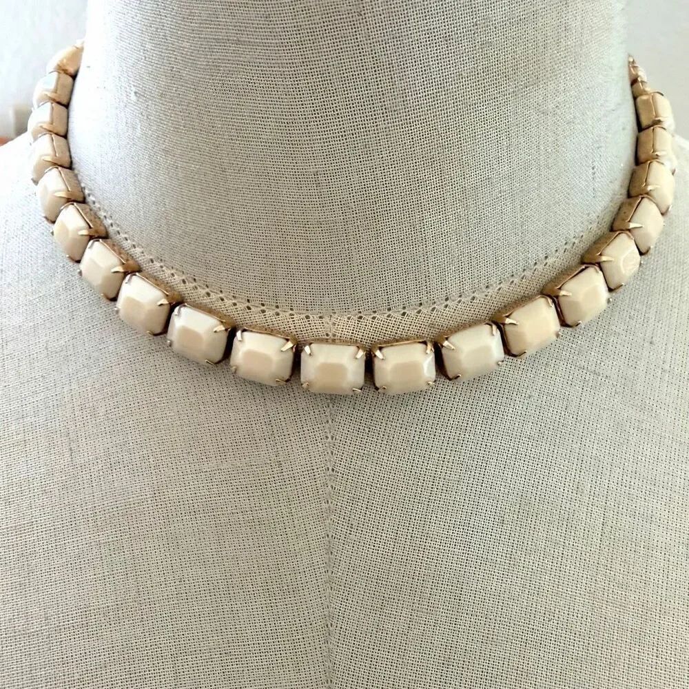 Weiss Choker Necklace Vintage Ivory Gold Tone